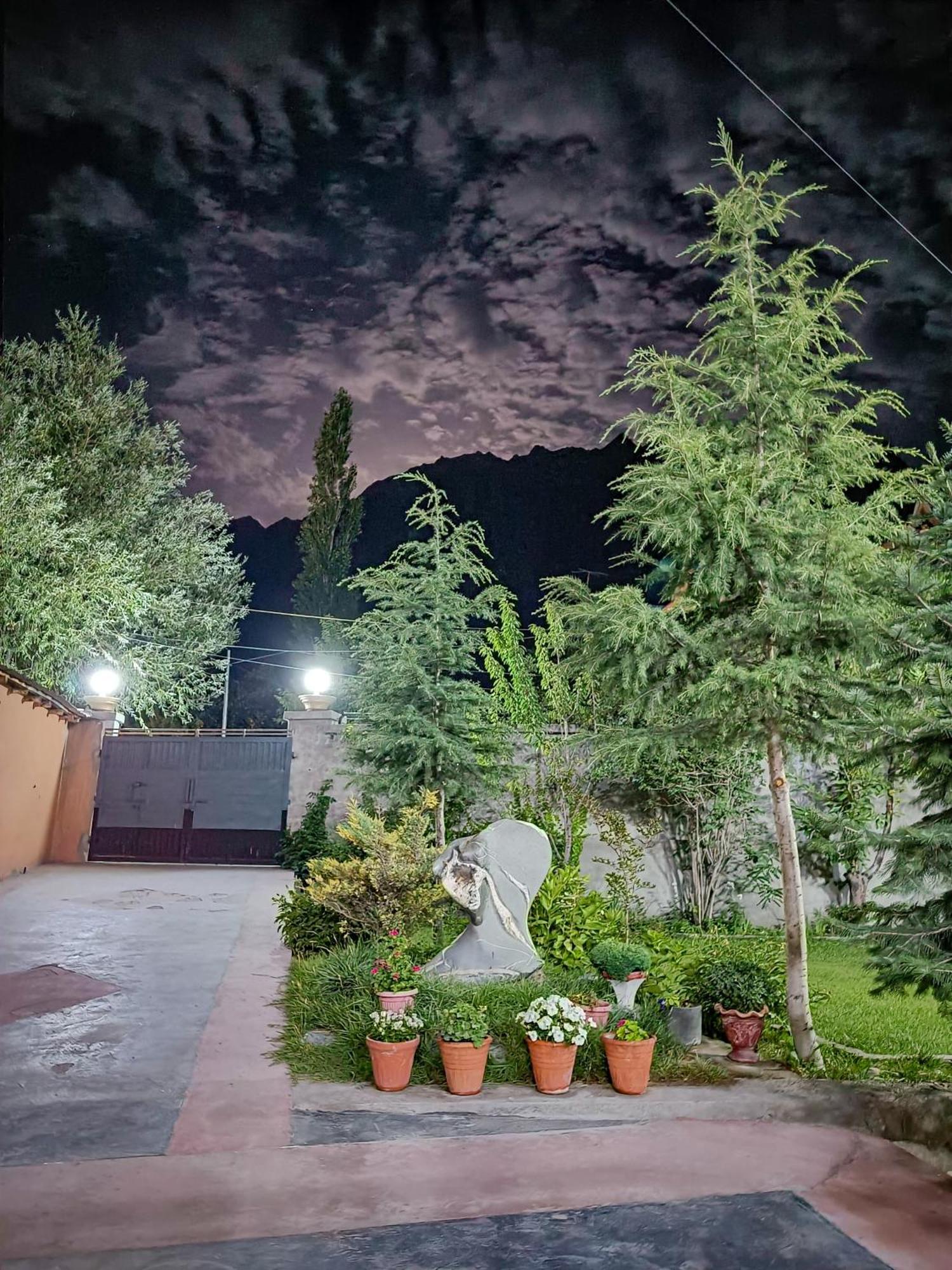 Taaj Residence スカルドゥ エクステリア 写真